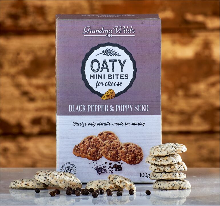 Oaty Mini Bites with Black Pepper & Poppy Seeds
